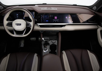 Подержанный автомобиль Geely Monjaro 2023 года (9 фото)
