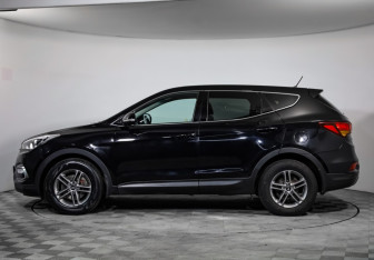 Подержанный автомобиль Hyundai Santa Fe 2016 года (8 фото)