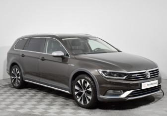 Подержанный автомобиль Volkswagen Passat Wagon 2017 года (3 фото)