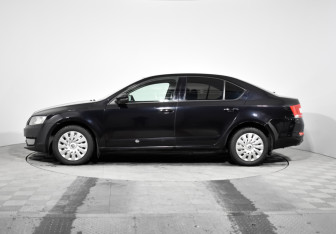Подержанный автомобиль Skoda Octavia Liftback 2014 года (8 фото)