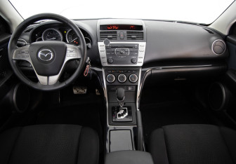 Подержанный автомобиль Mazda 6 Liftback 2008 года (7 фото)