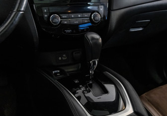 Подержанный автомобиль Toyota RAV4 2019 года (12 фото)