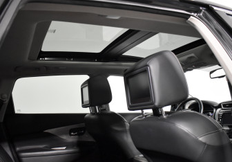 Подержанный автомобиль Nissan Murano Suv 2016 года (18 фото)