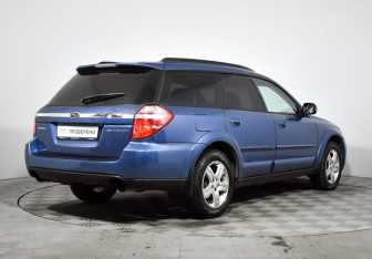 Подержанный автомобиль Subaru Outback Wagon 2007 года (5 фото)