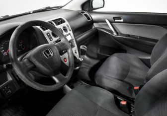 Подержанный автомобиль Honda Civic Hatchback 2002 года (9 фото)