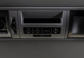 Подержанный автомобиль Volkswagen Caravelle 2019 года (22 фото)