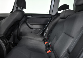 Подержанный автомобиль Skoda Yeti 2013 года (12 фото)