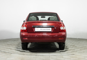 Подержанный автомобиль LADA (ВАЗ) Priora Sedan 2007 года (6 фото)