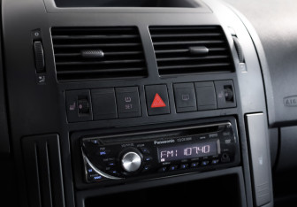 Подержанный автомобиль Volkswagen Polo Hatchback 2006 года (12 фото)