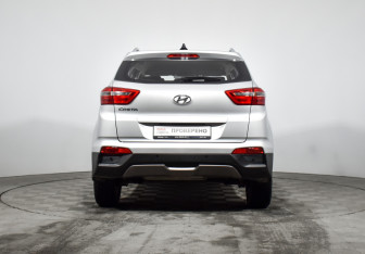 Подержанный автомобиль Hyundai Creta 2017 года (6 фото)