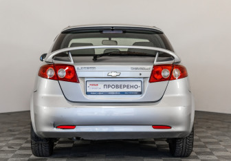 Подержанный автомобиль Chevrolet Lacetti Hatchback 2008 года (5 фото)