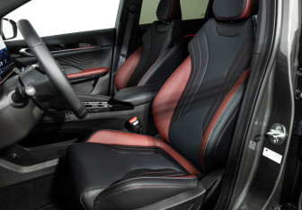 Подержанный автомобиль Geely Coolray 2026 года (22 фото)