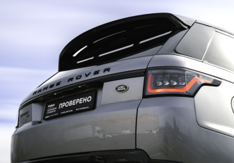 Подержанный автомобиль Land Rover Range Rover Sport 2022 года (11 фото)