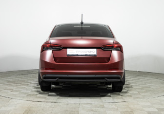 Подержанный автомобиль Skoda Rapid Liftback 2020 года (6 фото)