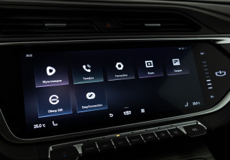 Подержанный автомобиль Geely Atlas Pro 2022 года (16 фото)