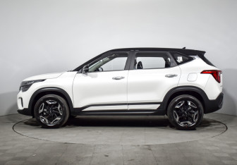 Подержанный автомобиль Kia Seltos 2026 года (8 фото)