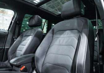 Подержанный автомобиль Volkswagen Tiguan 2021 года (15 фото)