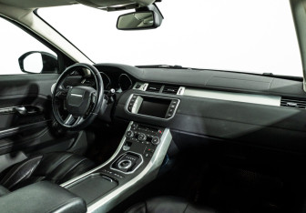 Подержанный автомобиль Land Rover Range Rover Evoque 2014 года (9 фото)