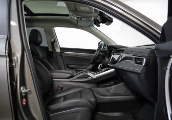 Подержанный автомобиль Geely Atlas Pro 2023 года (27 фото)