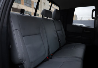 Подержанный автомобиль Toyota Tundra 2014 года (12 фото)
