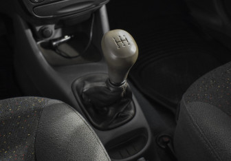 Подержанный автомобиль Hyundai Accent Sedan 2003 года (16 фото)