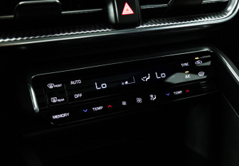 Подержанный автомобиль Kia K5 2020 года (18 фото)