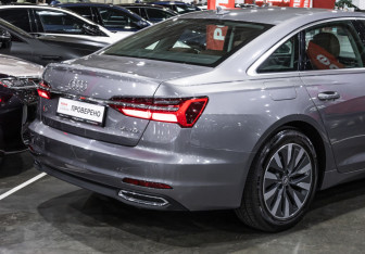 Подержанный автомобиль Audi A6 Sedan 2019 года (8 фото)