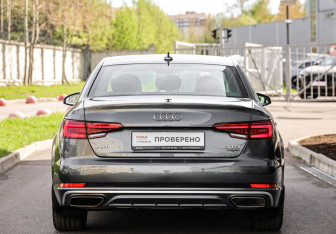 Подержанный автомобиль Audi A4 Sedan 2018 года (7 фото)