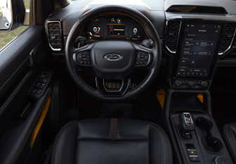 Подержанный автомобиль Ford Ranger 2024 года (15 фото)