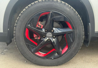 Подержанный автомобиль Omoda C5 2023 года (7 фото)