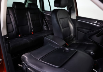 Подержанный автомобиль Volkswagen Tiguan 2013 года (21 фото)
