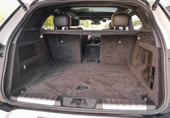 Подержанный автомобиль Land Rover Range Rover Sport 2022 года (34 фото)