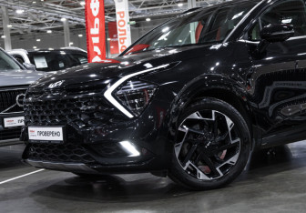 Подержанный автомобиль Kia Sportage 2022 года (2 фото)