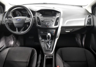 Подержанный автомобиль Ford Focus Hatchback 2019 года (13 фото)