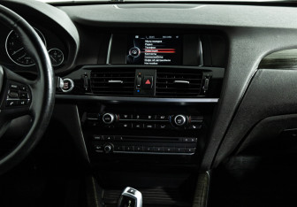 Подержанный автомобиль BMW X3 2014 года (14 фото)