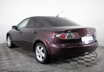 Подержанный автомобиль Mazda 6 Sedan 2006 года (7 фото)