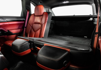 Подержанный автомобиль Porsche Cayenne 2014 года (32 фото)