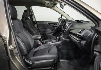 Подержанный автомобиль Subaru Forester Suv 2020 года (22 фото)