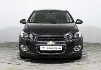Подержанный автомобиль Chevrolet Aveo Sedan 2012 года (2 фото)