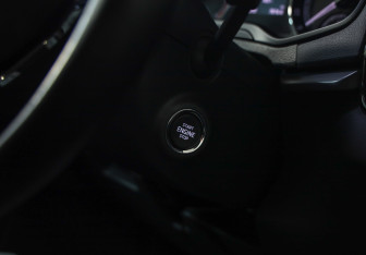 Подержанный автомобиль Skoda Karoq 2021 года (21 фото)