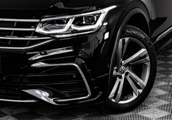 Подержанный автомобиль Volkswagen Tiguan 2021 года (2 фото)
