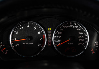 Подержанный автомобиль Mazda 6 Sedan 2005 года (16 фото)