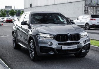 Подержанный автомобиль BMW X6 2017 года (5 фото)