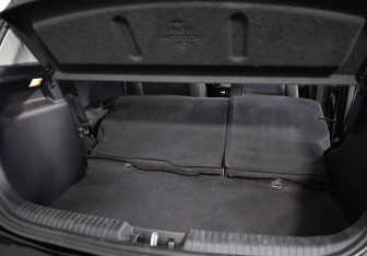 Подержанный автомобиль Hyundai i20 2010 года (23 фото)