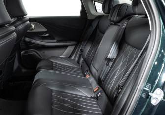 Подержанный автомобиль Chery Arrizo 8 2024 года (10 фото)