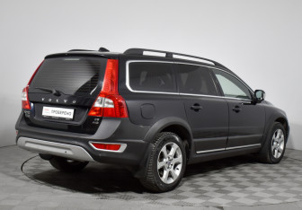 Подержанный автомобиль Volvo XC70 2008 года (5 фото)