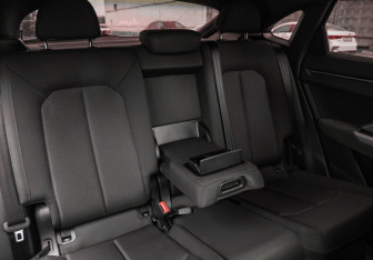 Подержанный автомобиль Audi Q3 Sportback 2020 года (29 фото)