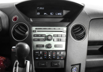 Подержанный автомобиль Honda Pilot 2008 года (16 фото)