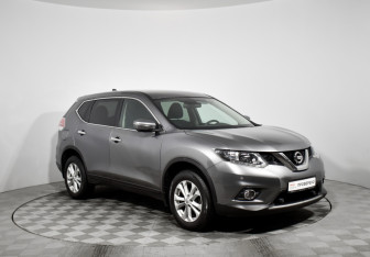 Подержанный автомобиль Nissan X-Trail 2017 года (3 фото)