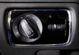 Подержанный автомобиль Skoda Superb Liftback 2014 года (15 фото)